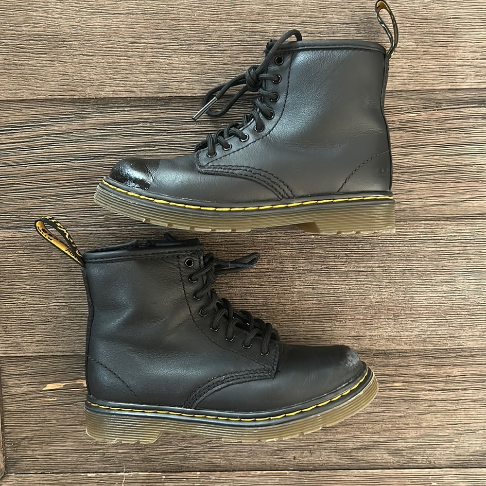 Dr. Martens 1460 T